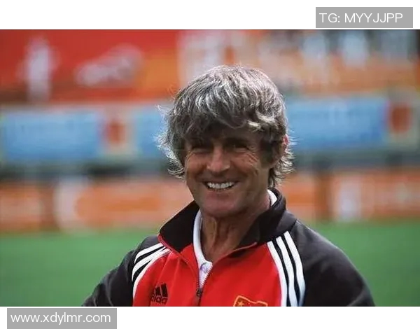 哪些足球明星从小就热爱足球并通过努力实现梦想 哪些足球明星从小就热爱足球并通过努力实现梦想